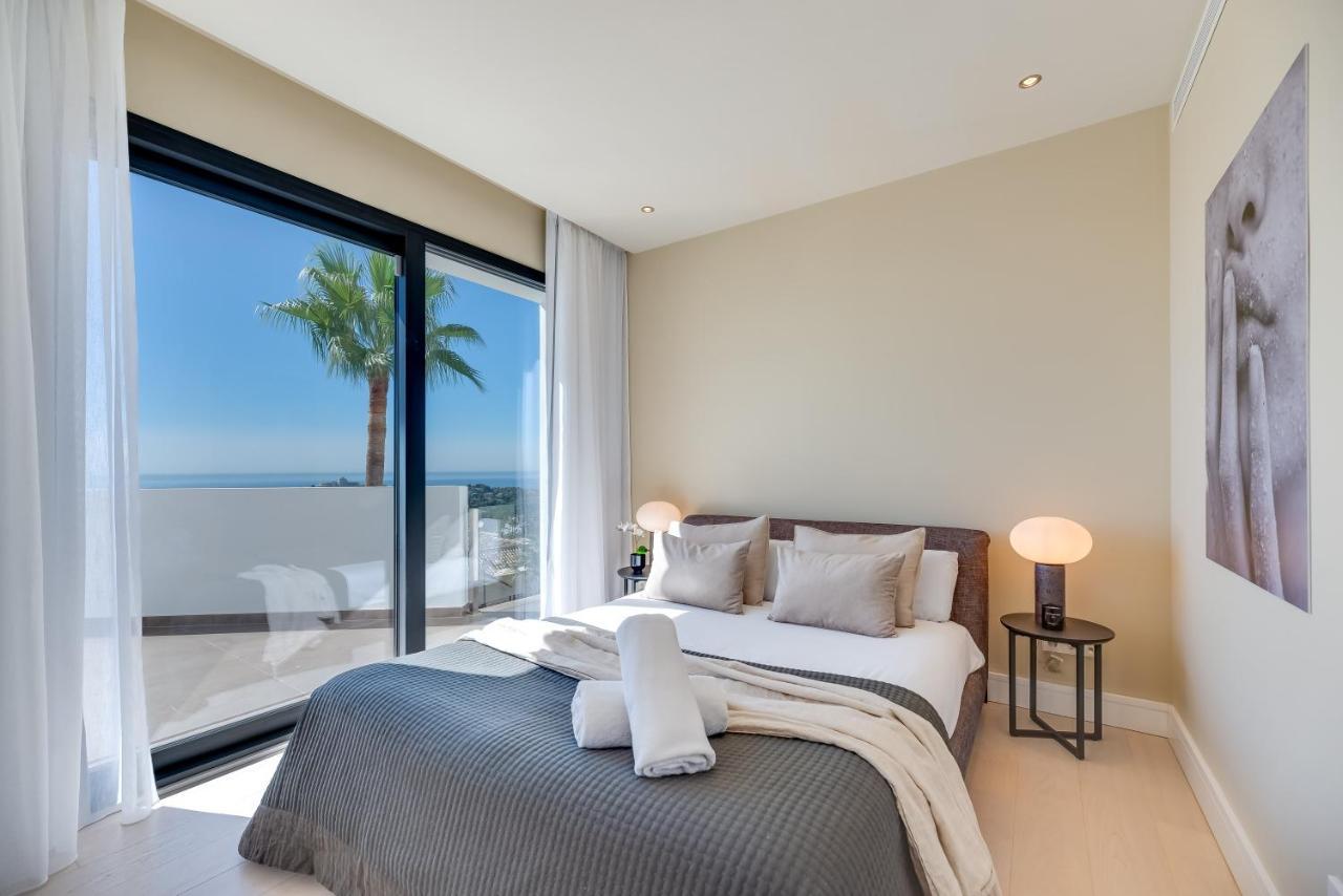Vacation Marbella I Villa Paraiso The View, Infinity Heated Pool, Sea View, 24-7 Security, Golf Courses Estepona Eksteriør bilde