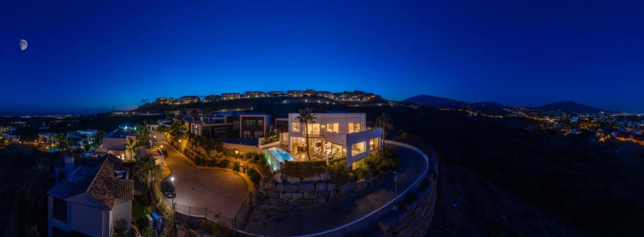Vacation Marbella I Villa Paraiso The View, Infinity Heated Pool, Sea View, 24-7 Security, Golf Courses Estepona Eksteriør bilde